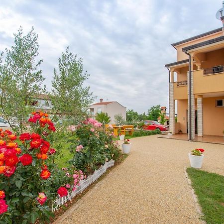 Apartment Lavanda 2 Porec Esterno foto