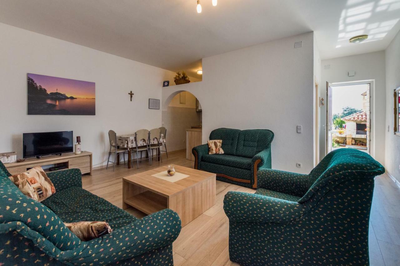 Apartment Lavanda 2 Porec Esterno foto