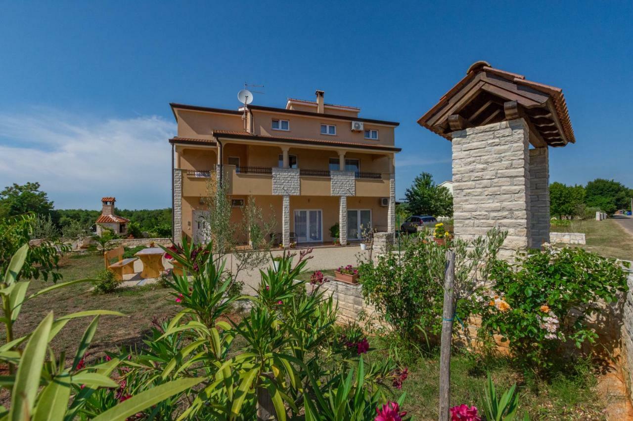 Apartment Lavanda 2 Porec Esterno foto