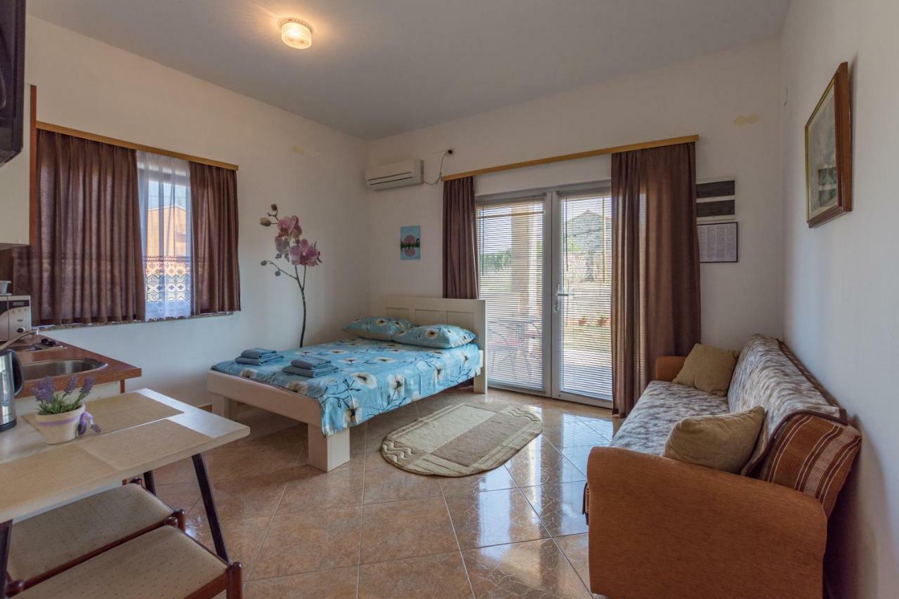 Apartment Lavanda 2 Porec Esterno foto