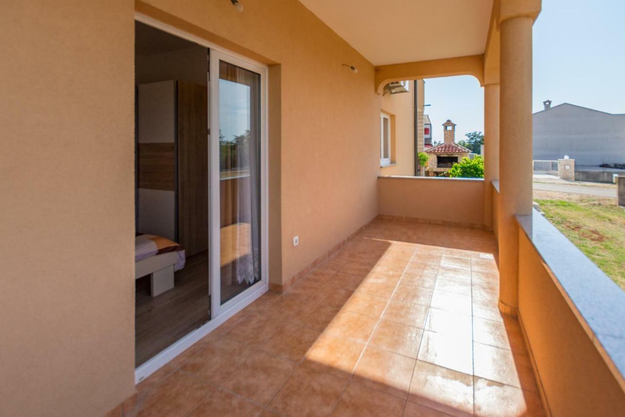 Apartment Lavanda 2 Porec Esterno foto